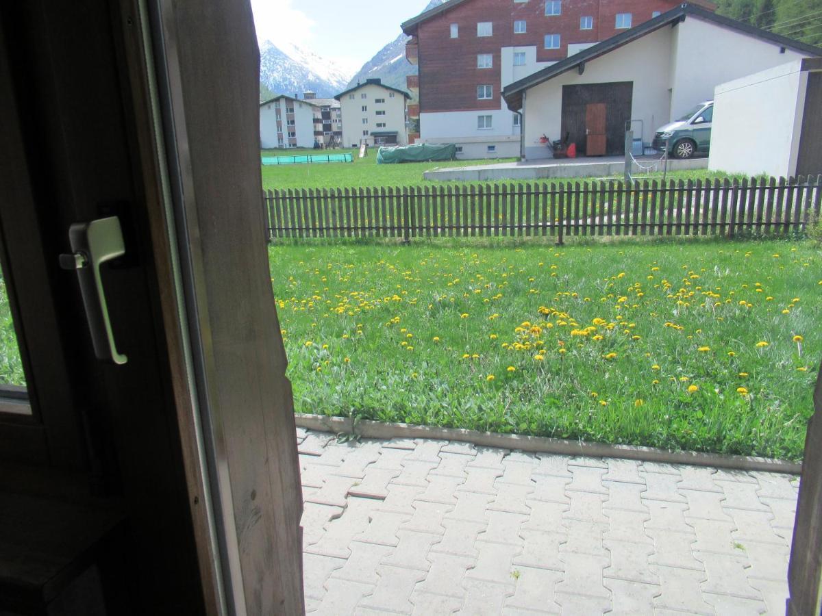 Free Cable Car & Bus In The Summer Haus L'Oree Saas-Grund Szoba fotó
